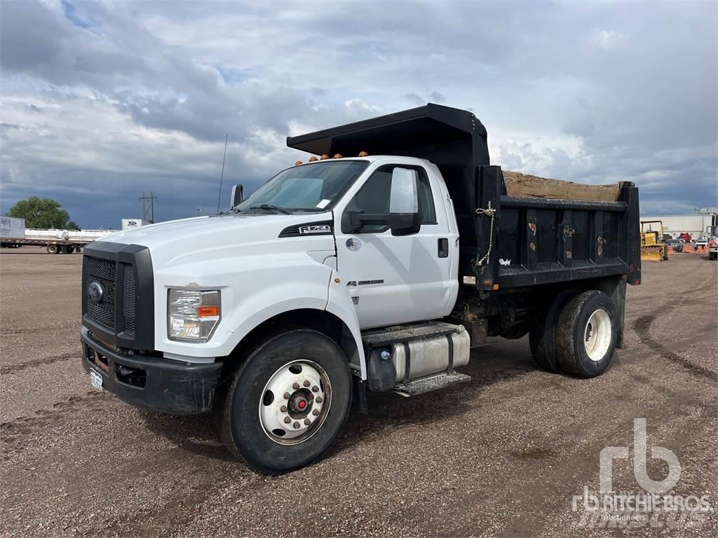 Ford F-750 Billenő teherautók