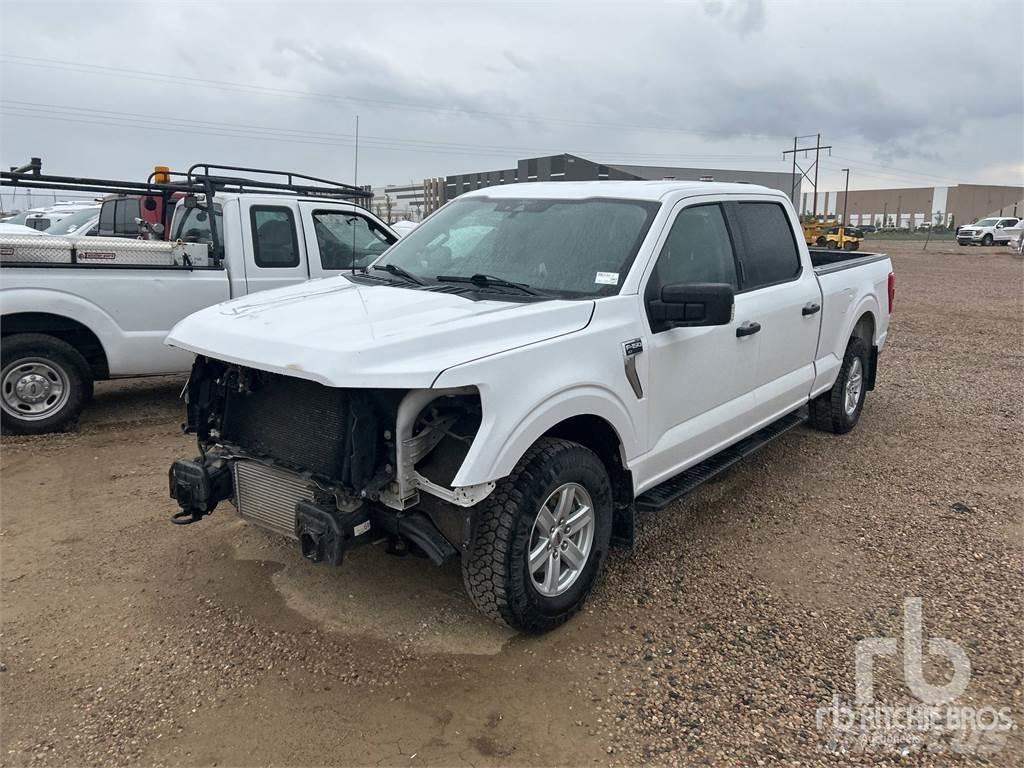 Ford F150 XLT Kis teherszállító/Platós kocsi
