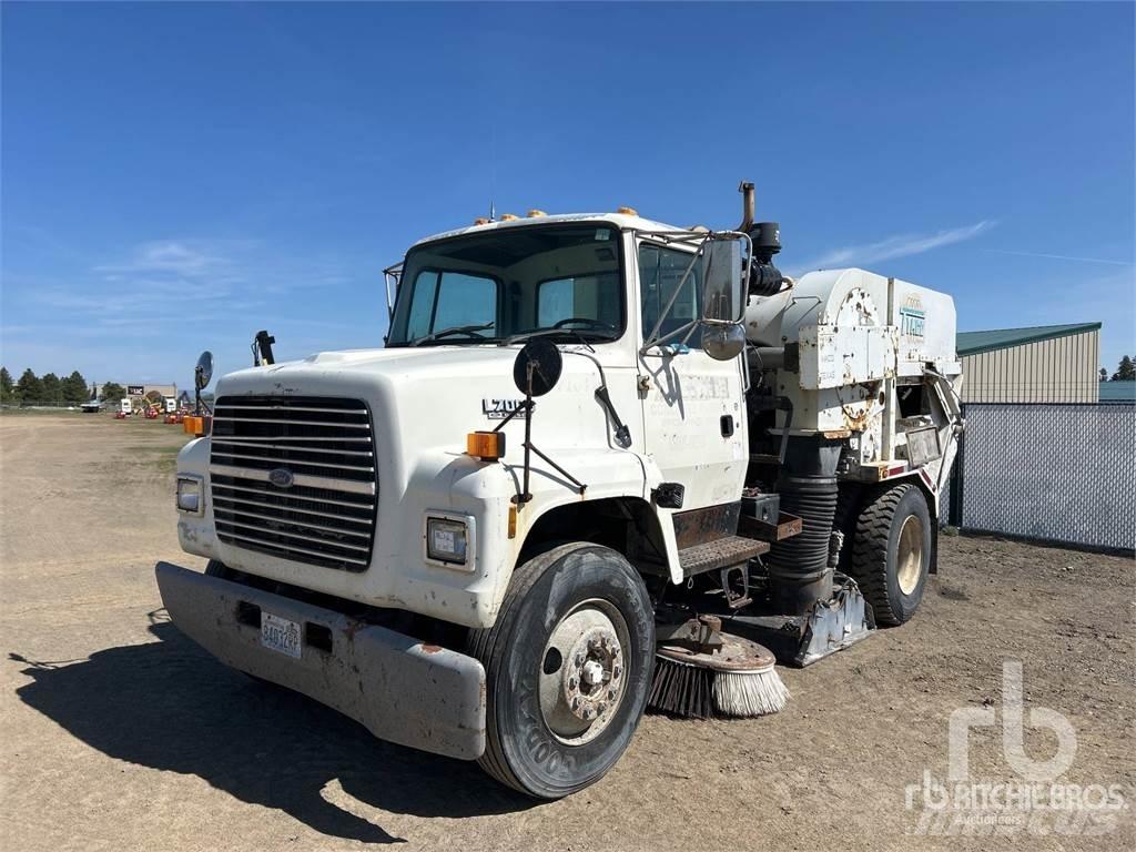 Ford L7000 Utcaseprő teherautók