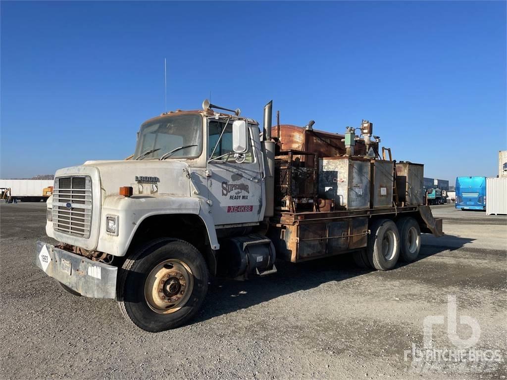 Ford LNT8000 Tartályos teherautók