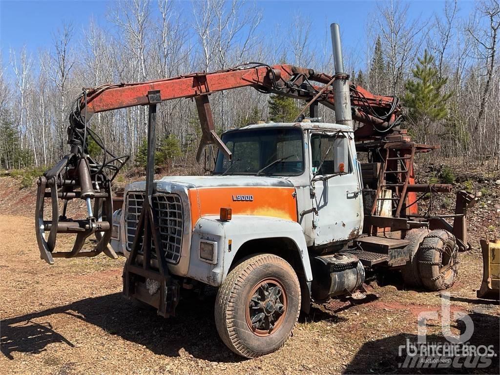 Ford LTS9000 Rönkszállító teherautók