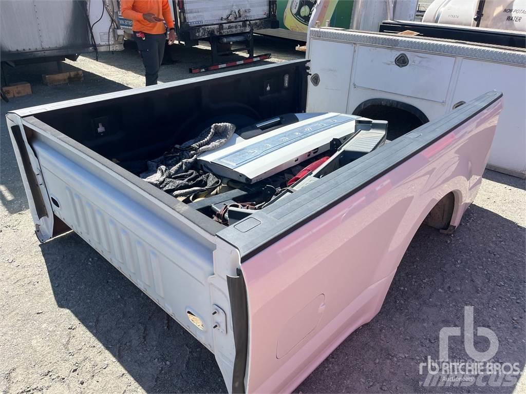 Ford Pickup Vezetőfülke és belső tartozékok