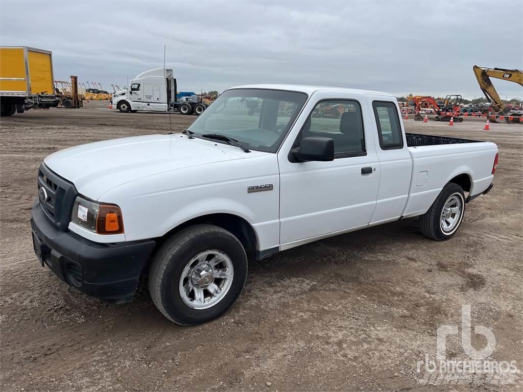 Ford RANGER Kis teherszállító/Platós kocsi