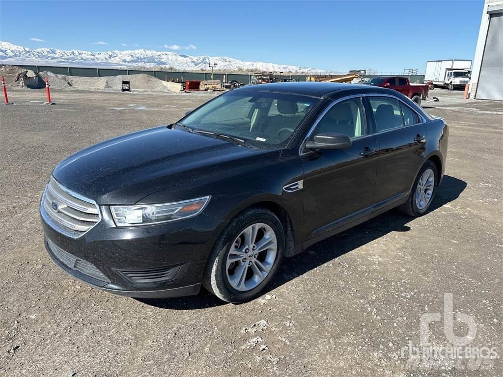 Ford TAURUS Kistehergépjárművek