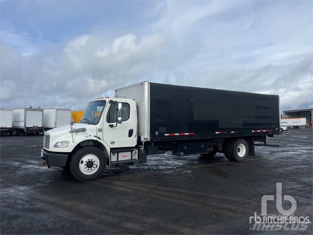 Freightliner M2 Elhúzható ponyvás