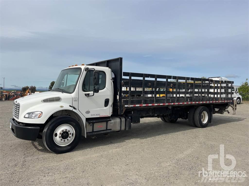 Freightliner M2 Platós / Ponyvás teherautók