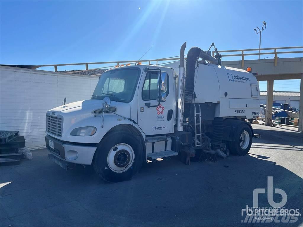 Freightliner M2 Utcaseprő teherautók