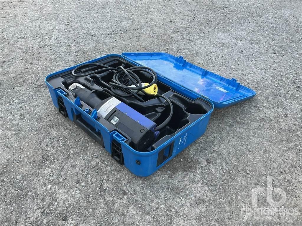  GEBERIT ECO302 Építőipar - Egyebek