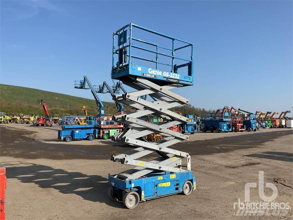 Genie GS3232 Ollós emelők