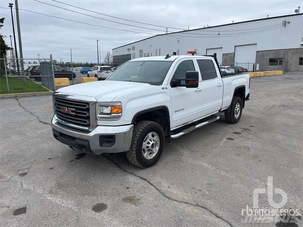 GMC 2500 HD Kis teherszállító/Platós kocsi