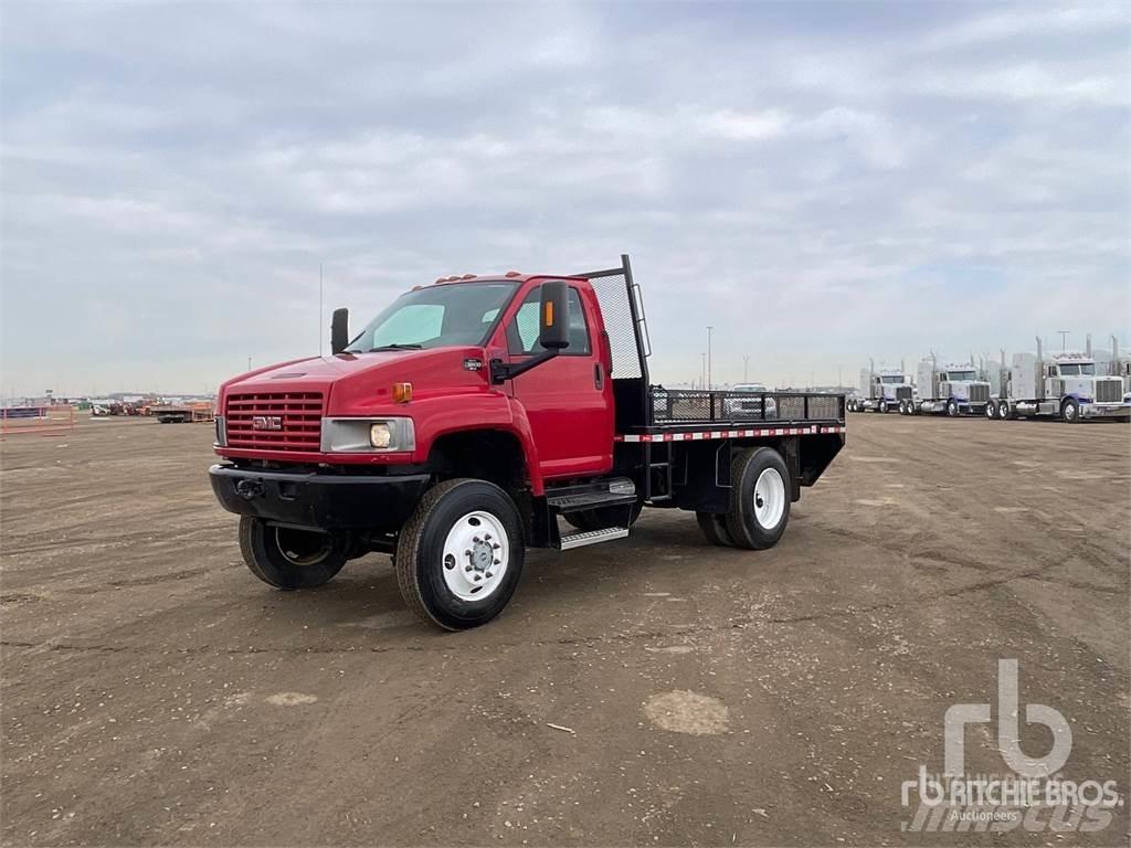 GMC C5500 Platós / Ponyvás teherautók