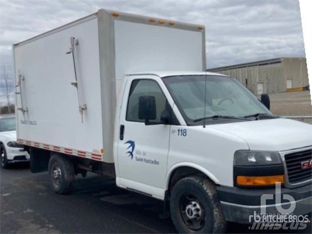 GMC SAVANA 3500 Transporterek