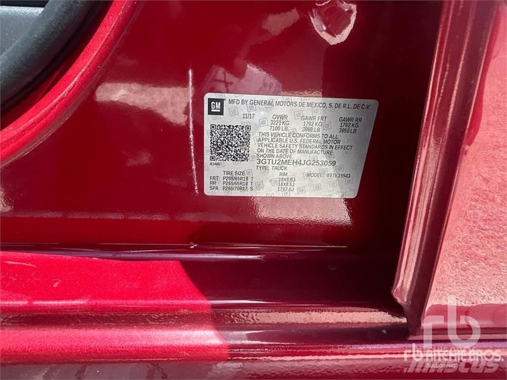 GMC SIERRA 1500 Kis teherszállító/Platós kocsi