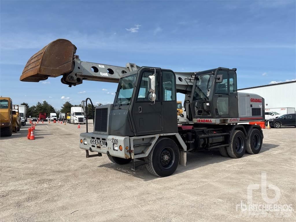 Gradall XL4100 Gumikerekes kotrók
