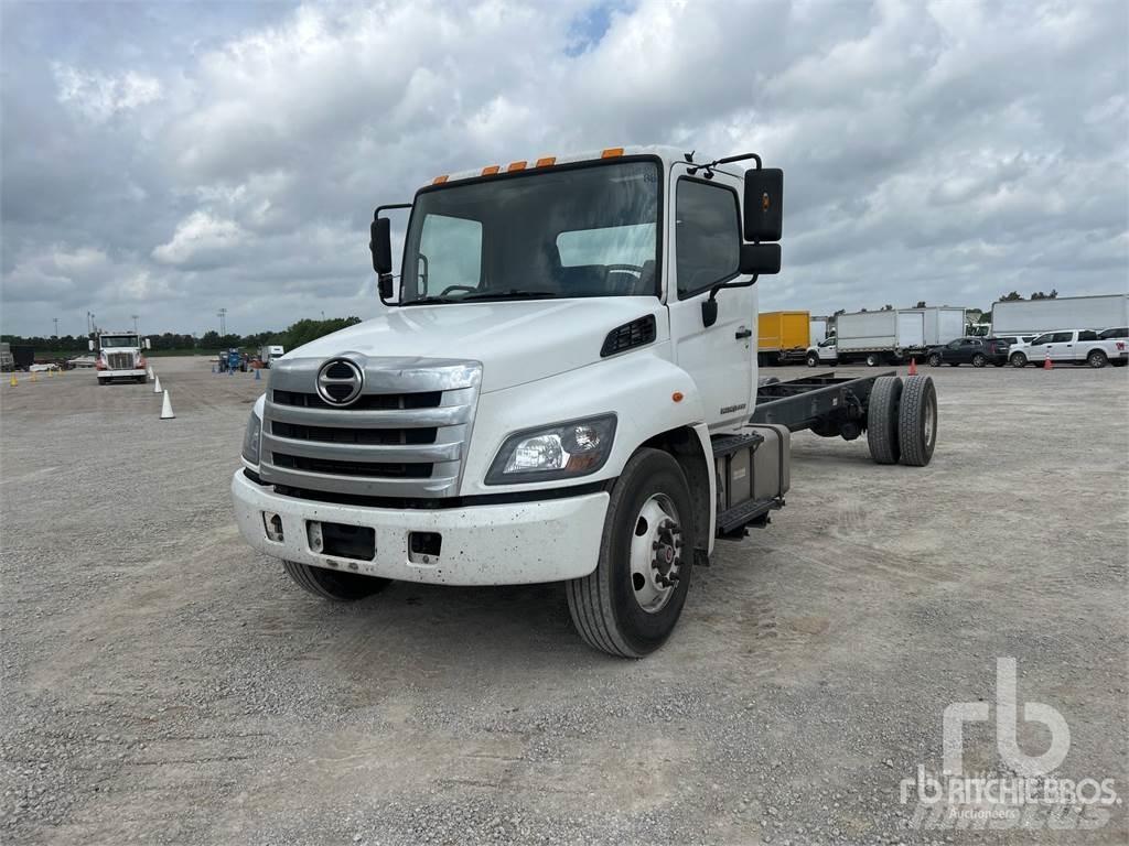 Hino 268 Fülkés alváz