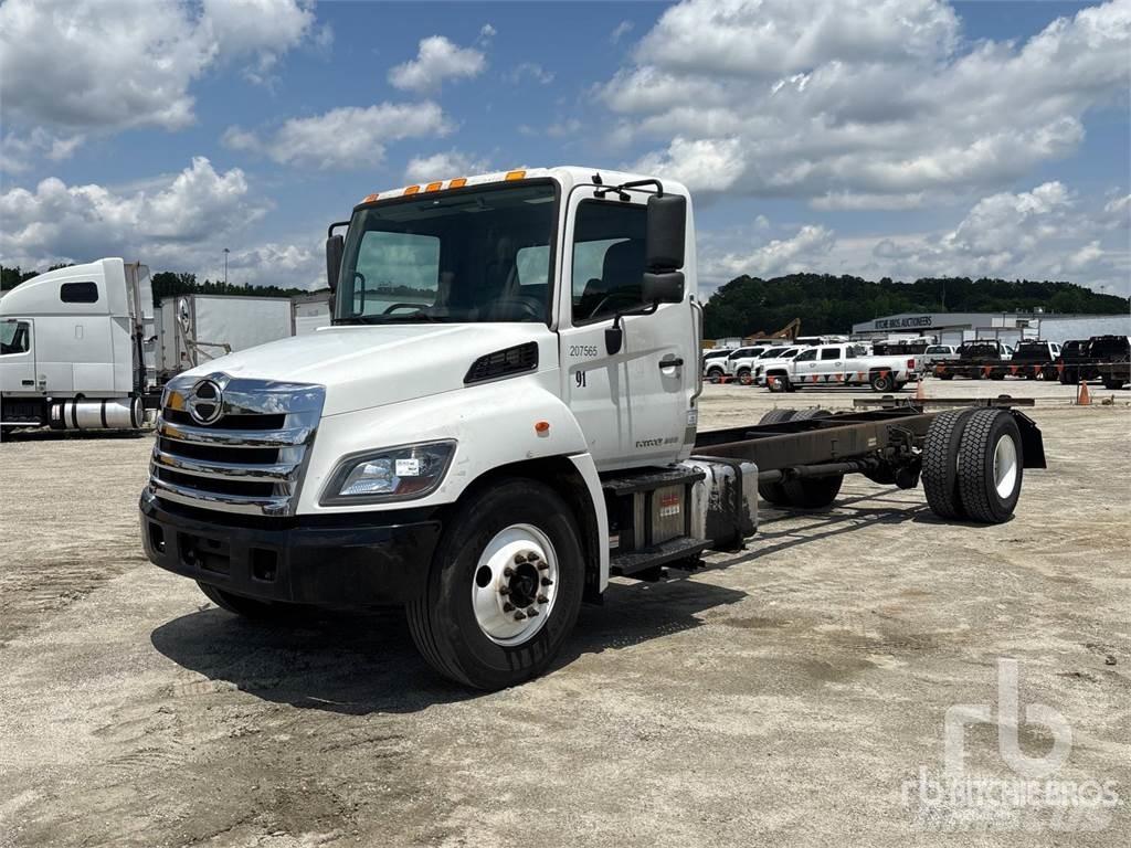 Hino 268 Fülkés alváz