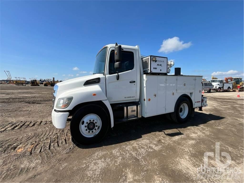Hino 338 Közúti karbantartó haszongépek