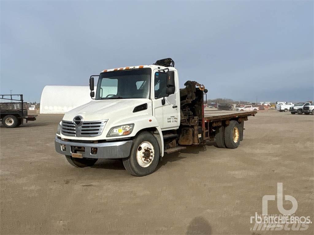 Hino 338 Darus teherautók