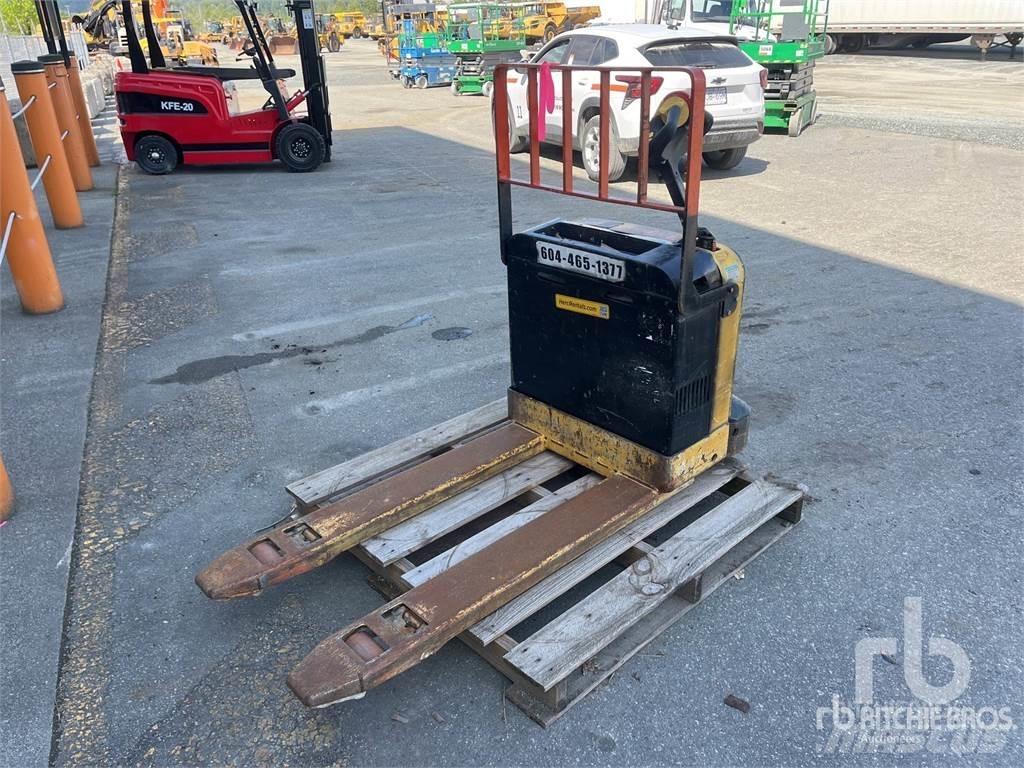 Hyster W40DZ Raklap állványok