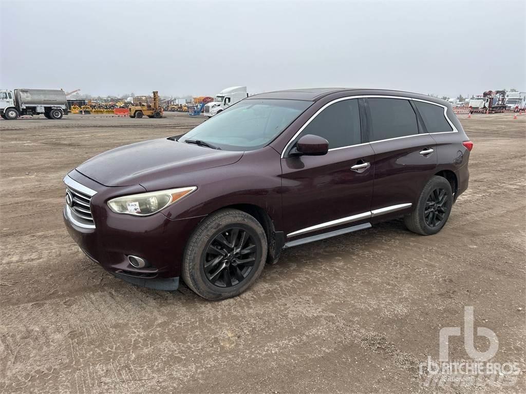 Infiniti JX35 Kis teherszállító/Platós kocsi