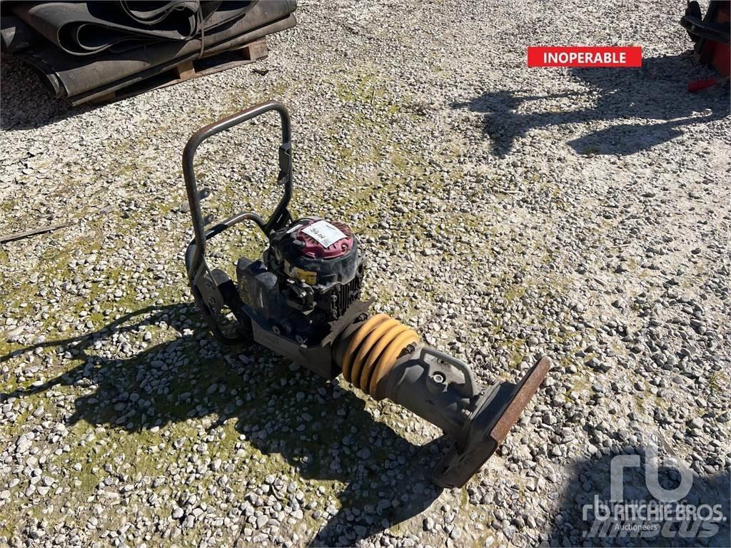  (Inoperable) Vibrátorok