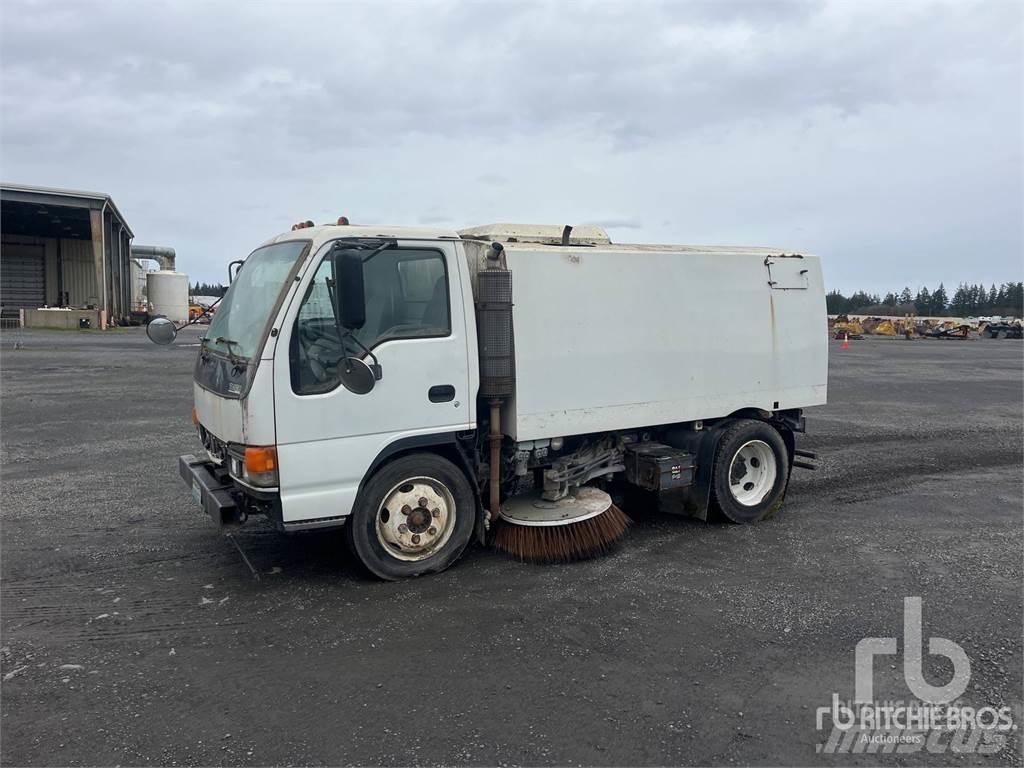 Isuzu NQR Utcaseprő teherautók