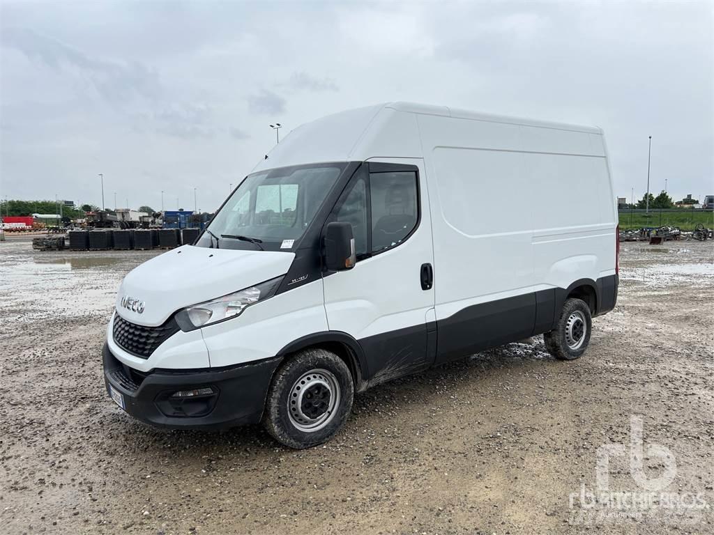 Iveco DAILY Transporterek