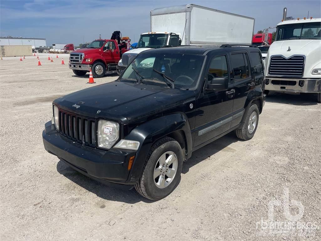 Jeep LIBERTY Kis teherszállító/Platós kocsi