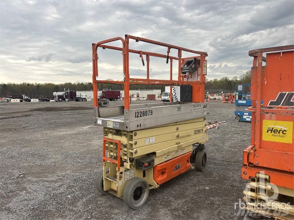 JLG 2630ES Ollós emelők
