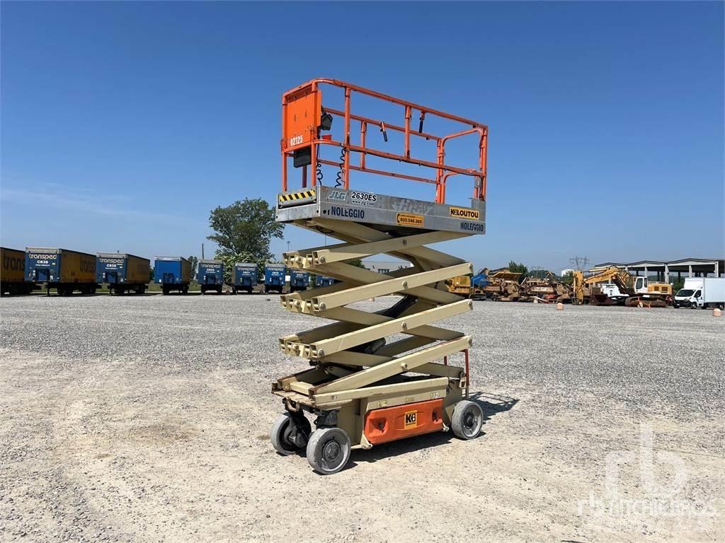 JLG 2630ES Ollós emelők