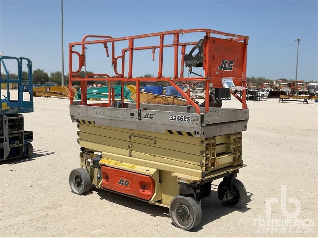 JLG 3246ES Ollós emelők