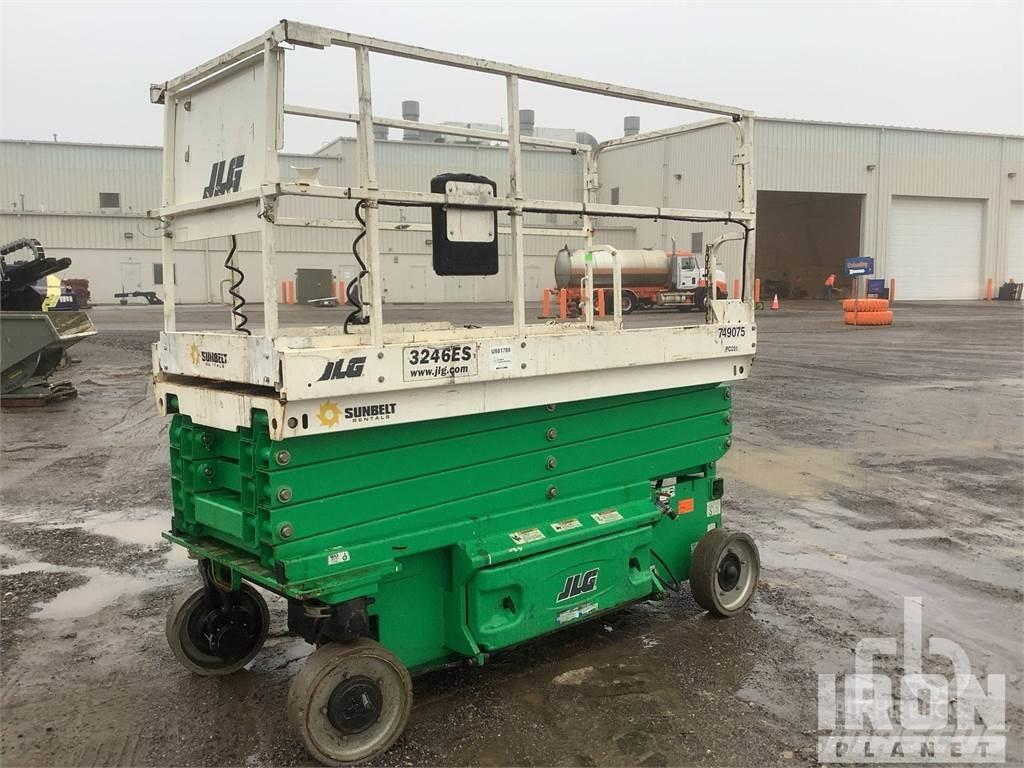 JLG 3246ES Ollós emelők