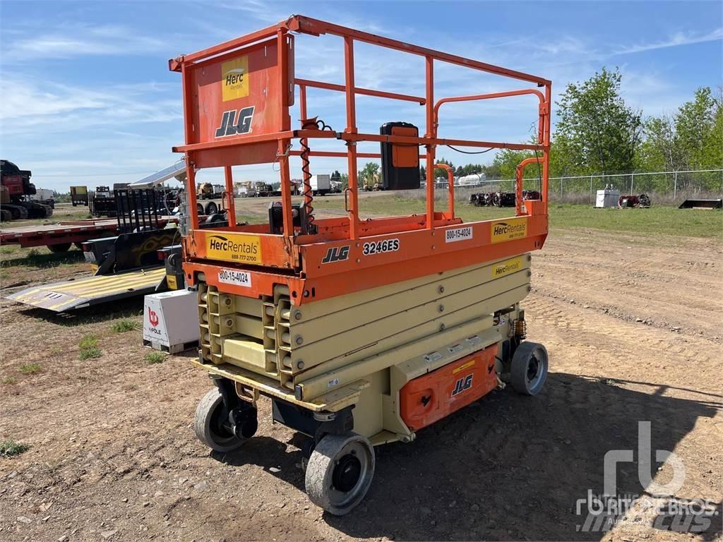JLG 3246ES Ollós emelők