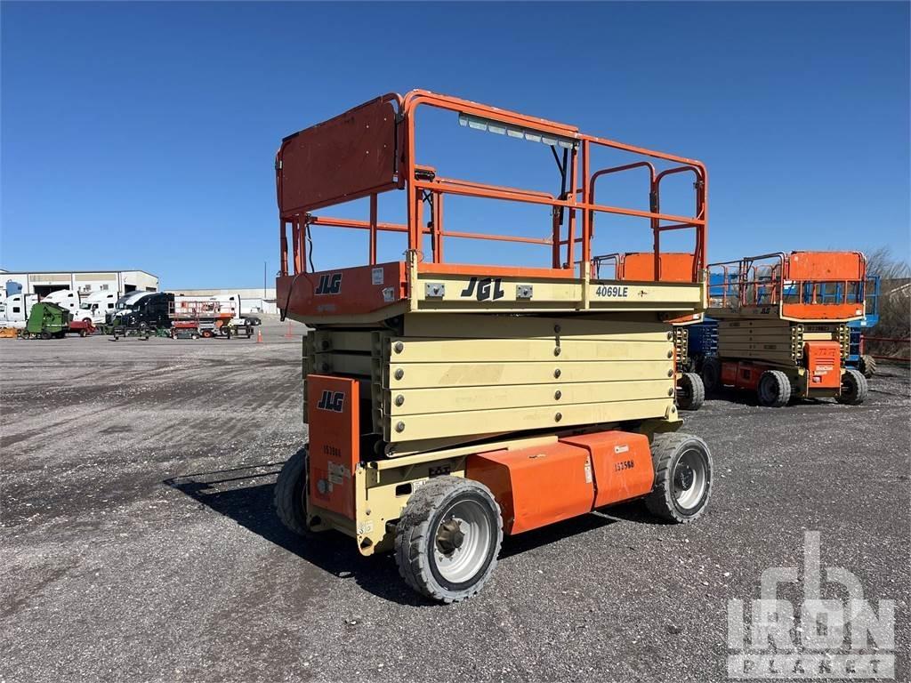 JLG 4069LE Ollós emelők