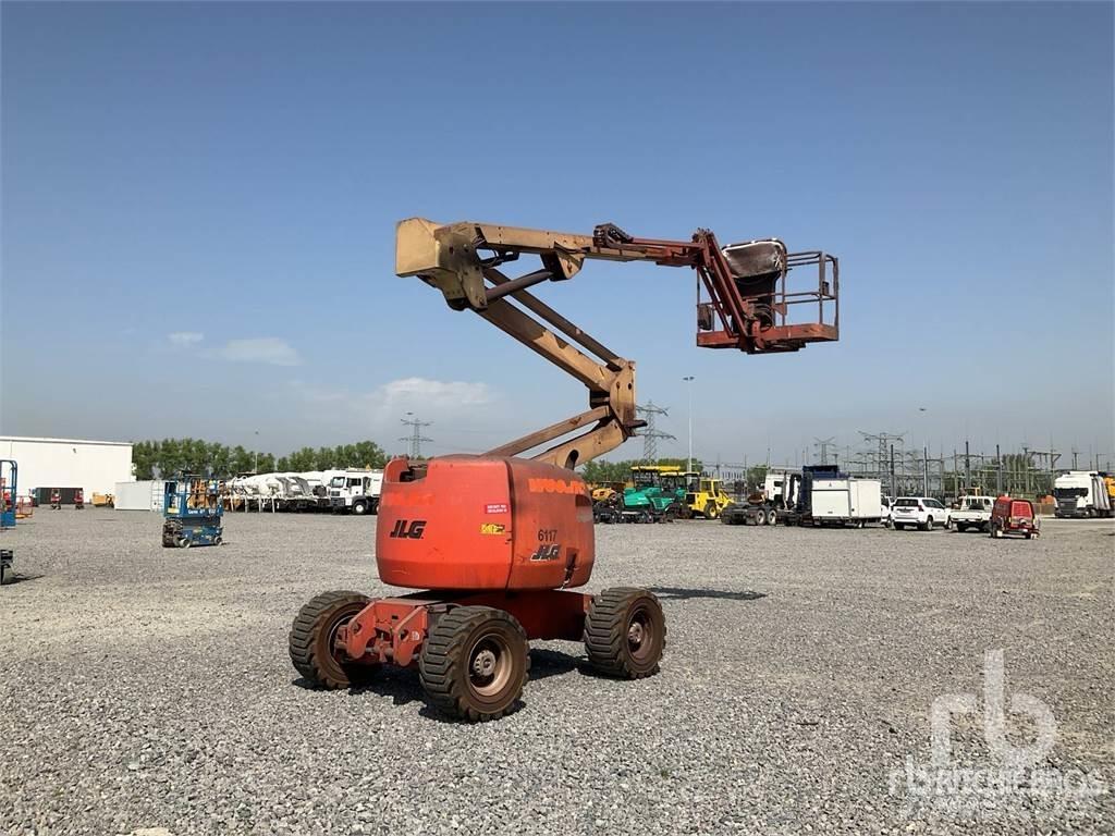 JLG 450AJ Karos emelők