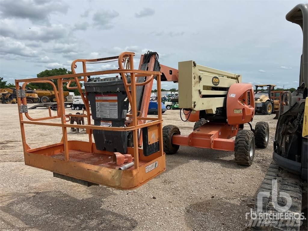 JLG 450AJ Karos emelők