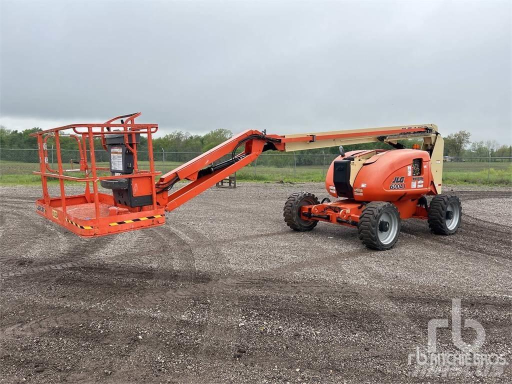 JLG 600AJ Karos emelők