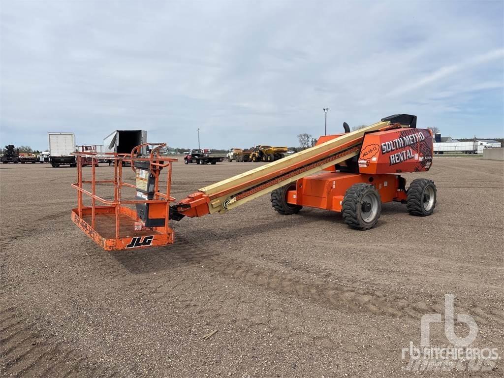 JLG 600S Karos emelők