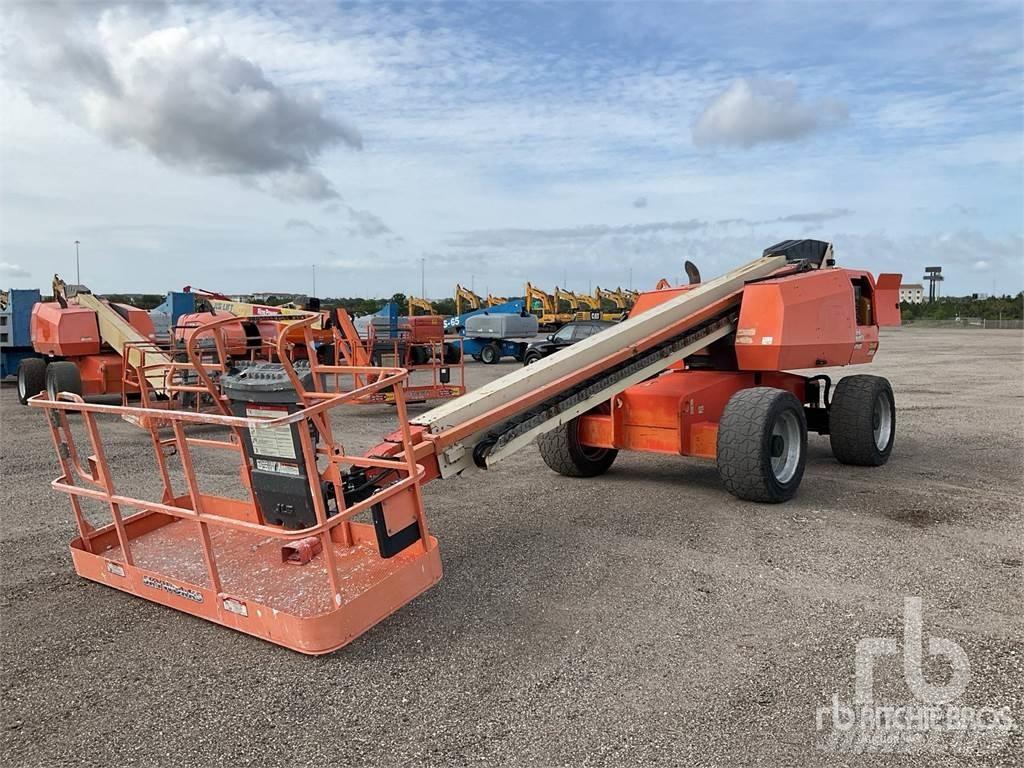 JLG 600S Karos emelők