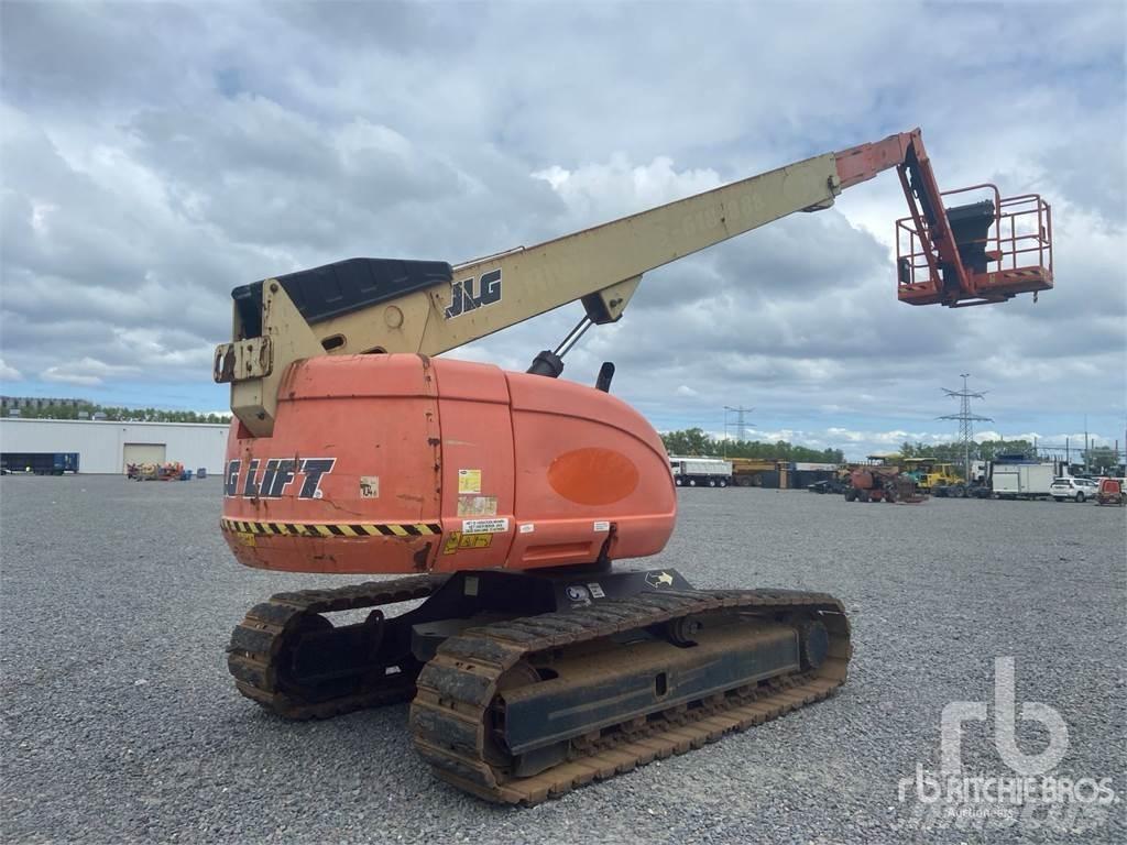 JLG 660SJCG Karos emelők