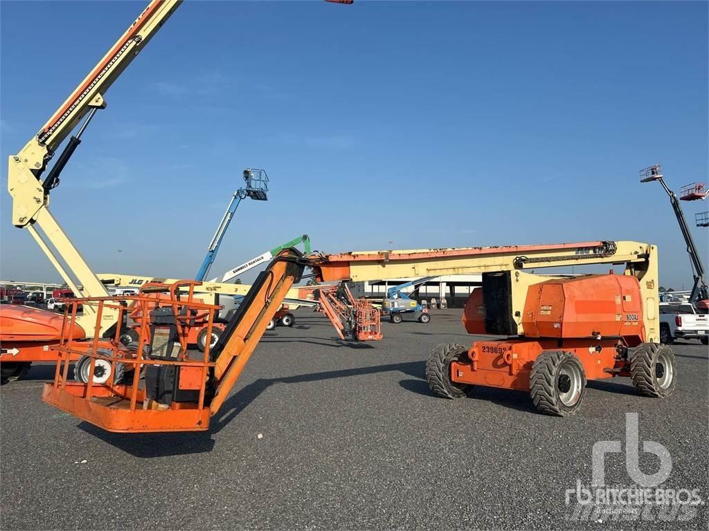 JLG 800 AJ Karos emelők