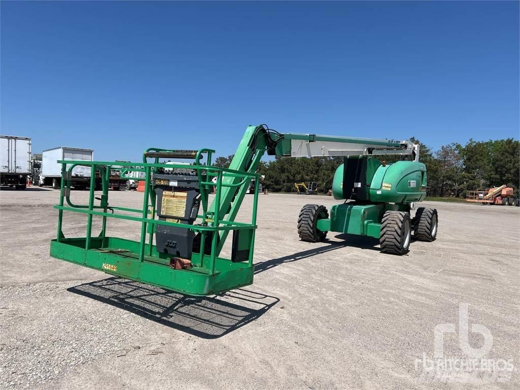 JLG 800AJ Karos emelők