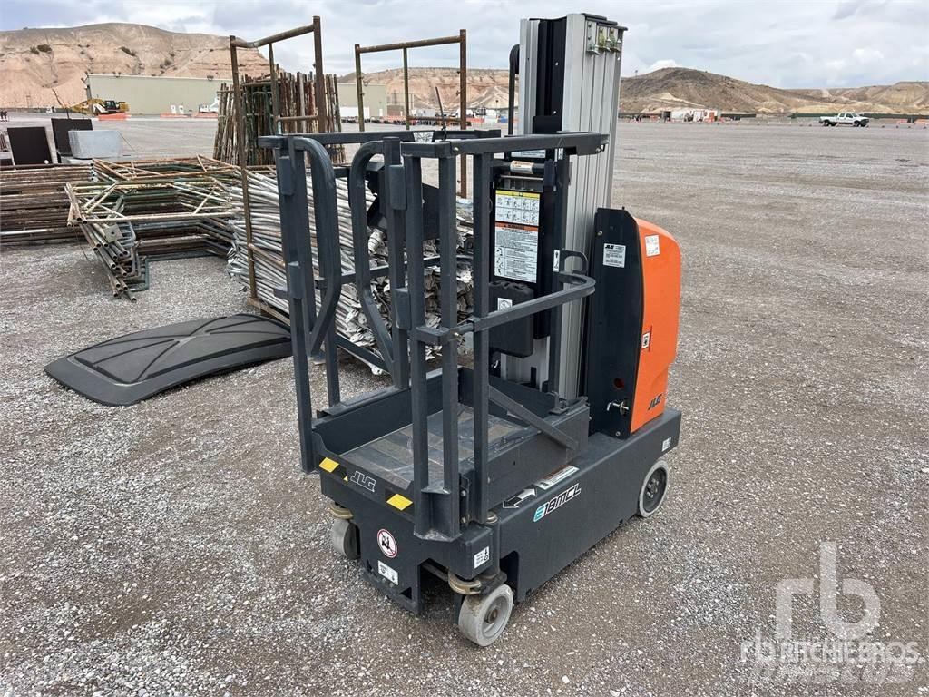 JLG E18MCL Karos emelők