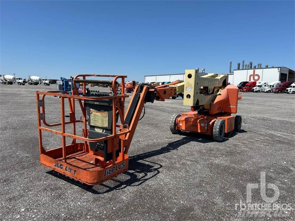 JLG E400AJPN Karos emelők