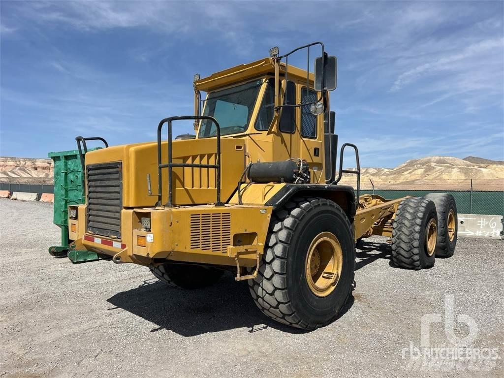 John Deere 300C Fülkés alváz