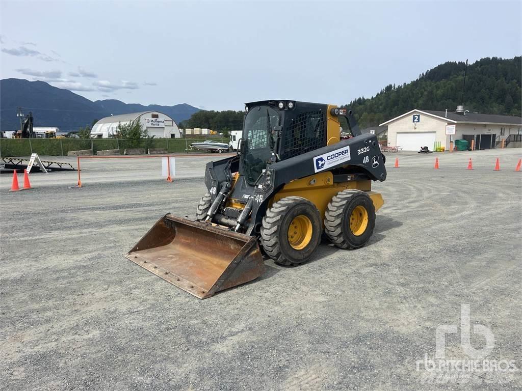 John Deere 332G Kompaktrakodók