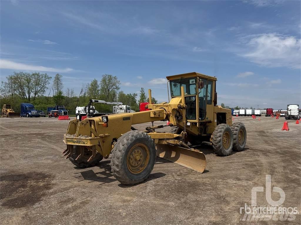 John Deere 570B Gréderek