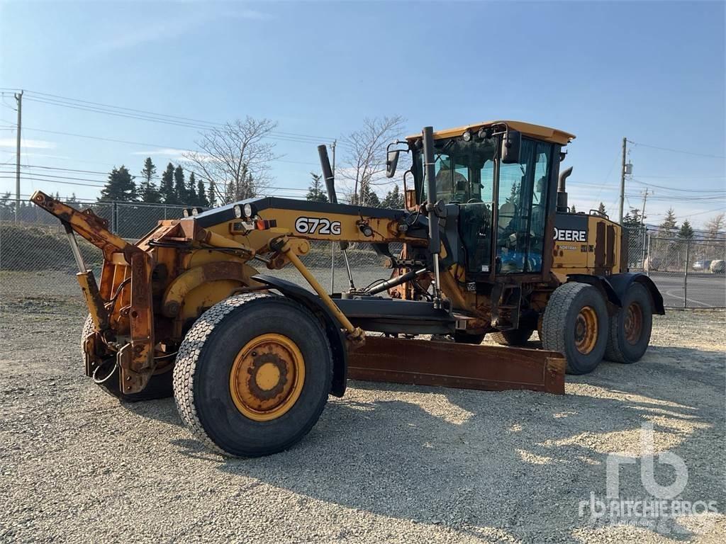 John Deere 672G Gréderek