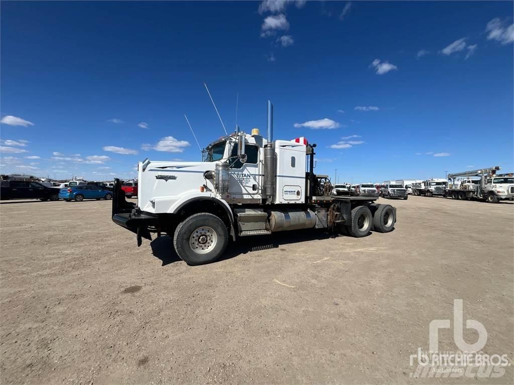 Kenworth C500B Platós/Csörlős teherautók
