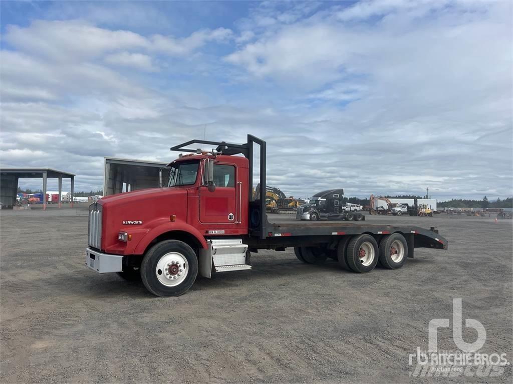 Kenworth T-800 Platós / Ponyvás teherautók